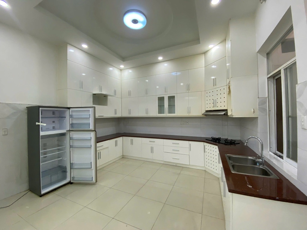 Cho Thuê Biệt Thự Nam Đô Phú Mỹ Hưng Hướng Đông Nam